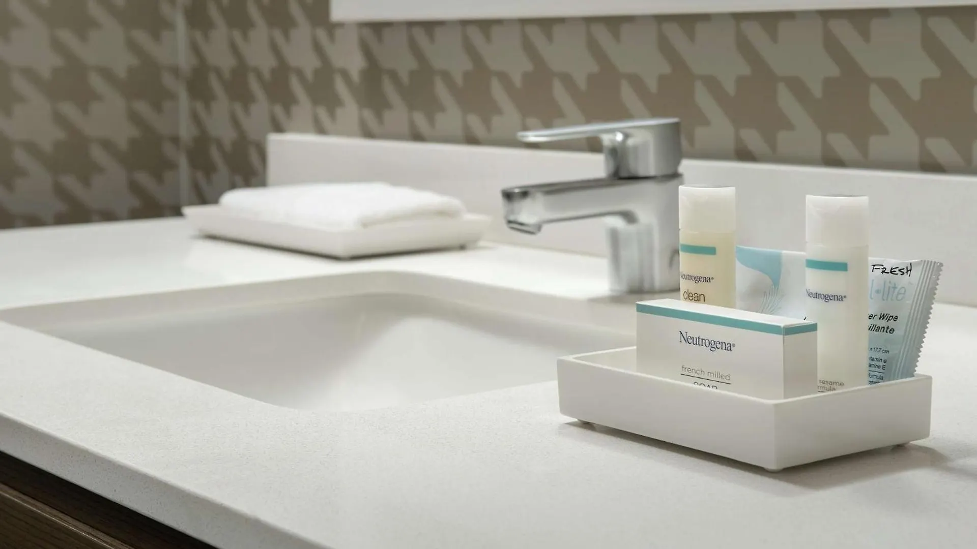 Home2 Suites By Hilton Lakeland South Polk Parkway Hotel